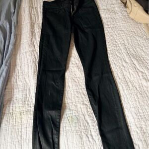 Joe's Jeans Women's Straight Leg in Black